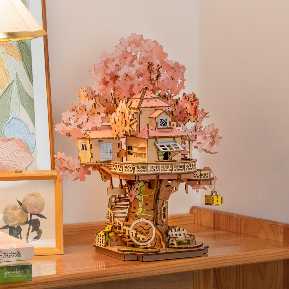 Rolife Sakura Tree House DIY Wooden 3D Puzzle TGS04, 3D wooden DIY tree house puzzle, in-use demonstration