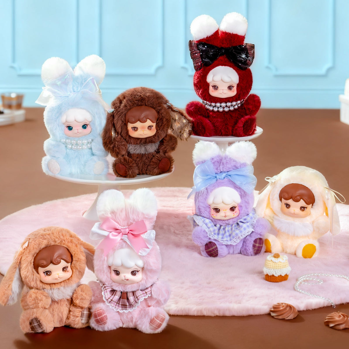 Rolife Cream & Cookii Bunny Best Friend Surprise Plush Pendant MBAXX, detail of decorative elements and finish