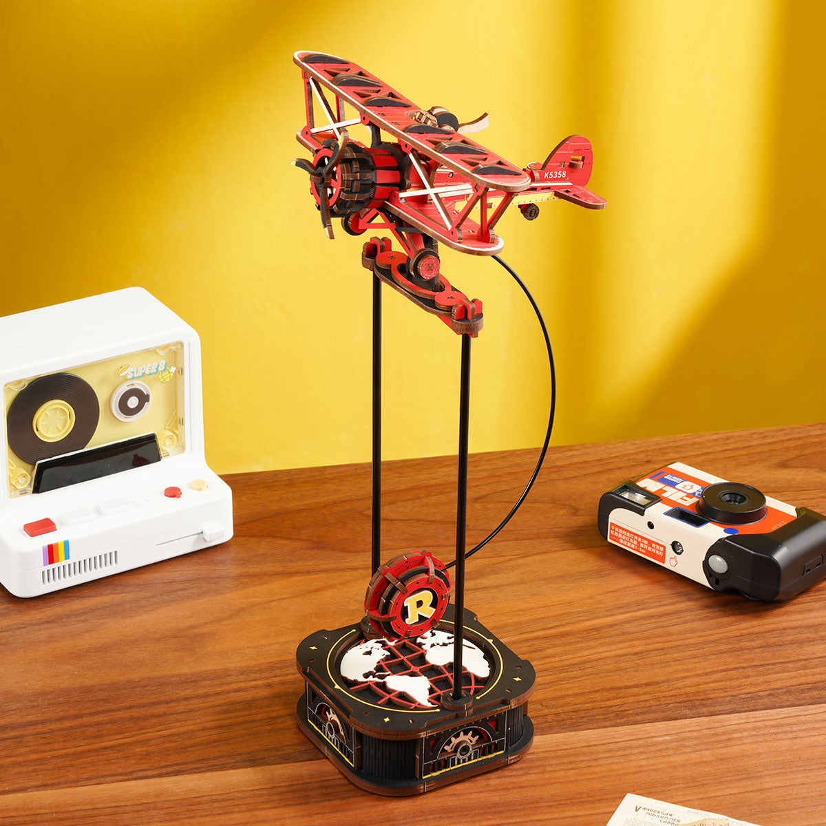 ROKR Bundle + DIY gift bundle, product detail view: MCD01 Globetrotter and MCD02 Cycling Adventurer pendulum toys MCD02, v...