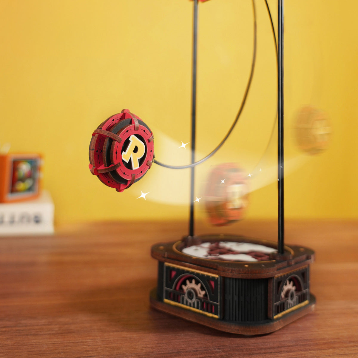ROKR Bundle + DIY gift bundle, product detail view: MCD01 Globetrotter and MCD02 Cycling Adventurer pendulum toys MCD02, v...