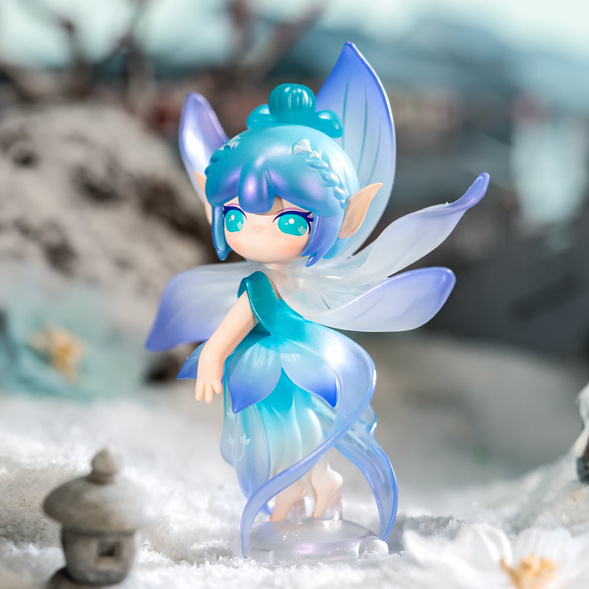 Rolife Suri Lingfeng Town fairy doll has blue translucent wings and bright teal hair.