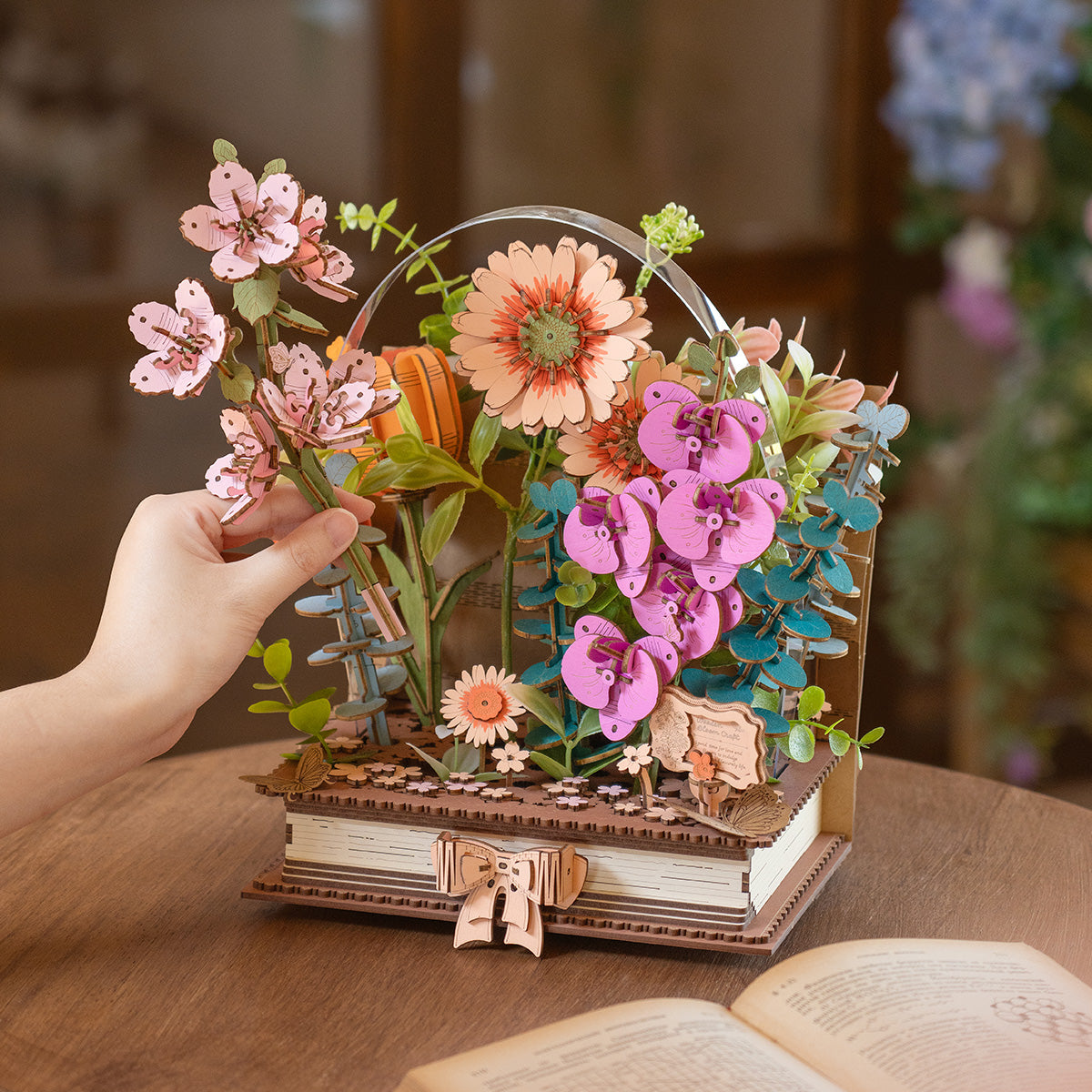 Rowood Wooden Blooming Book Flower Bouquet 3D Puzzle TW04H 3D wooden flower puzzle, top-down view of layout and arrangement