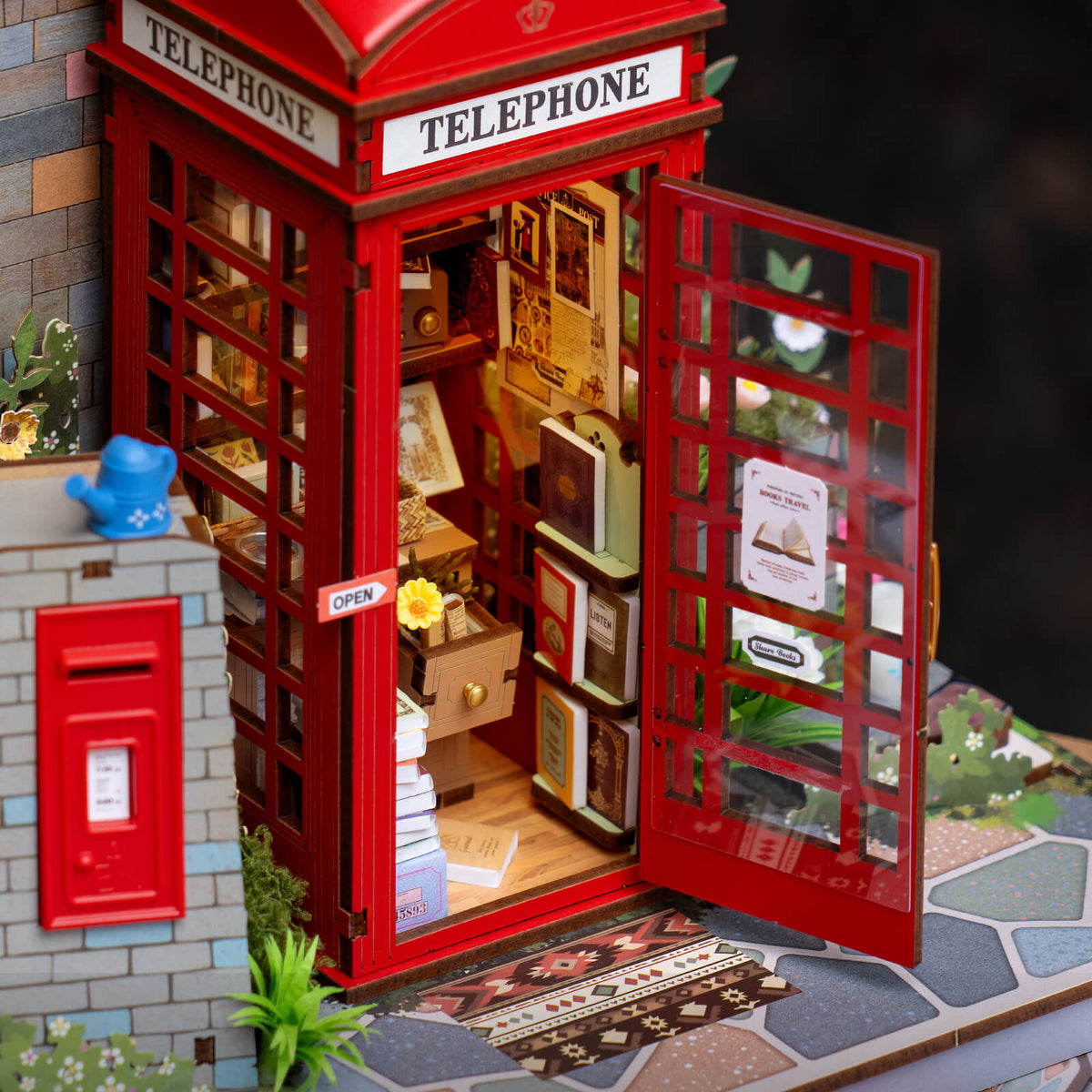 Rolife Blossom Book Booth 3D Wooden Puzzle TGS05 3D wooden puzzle model, detail of decorative elements and finish