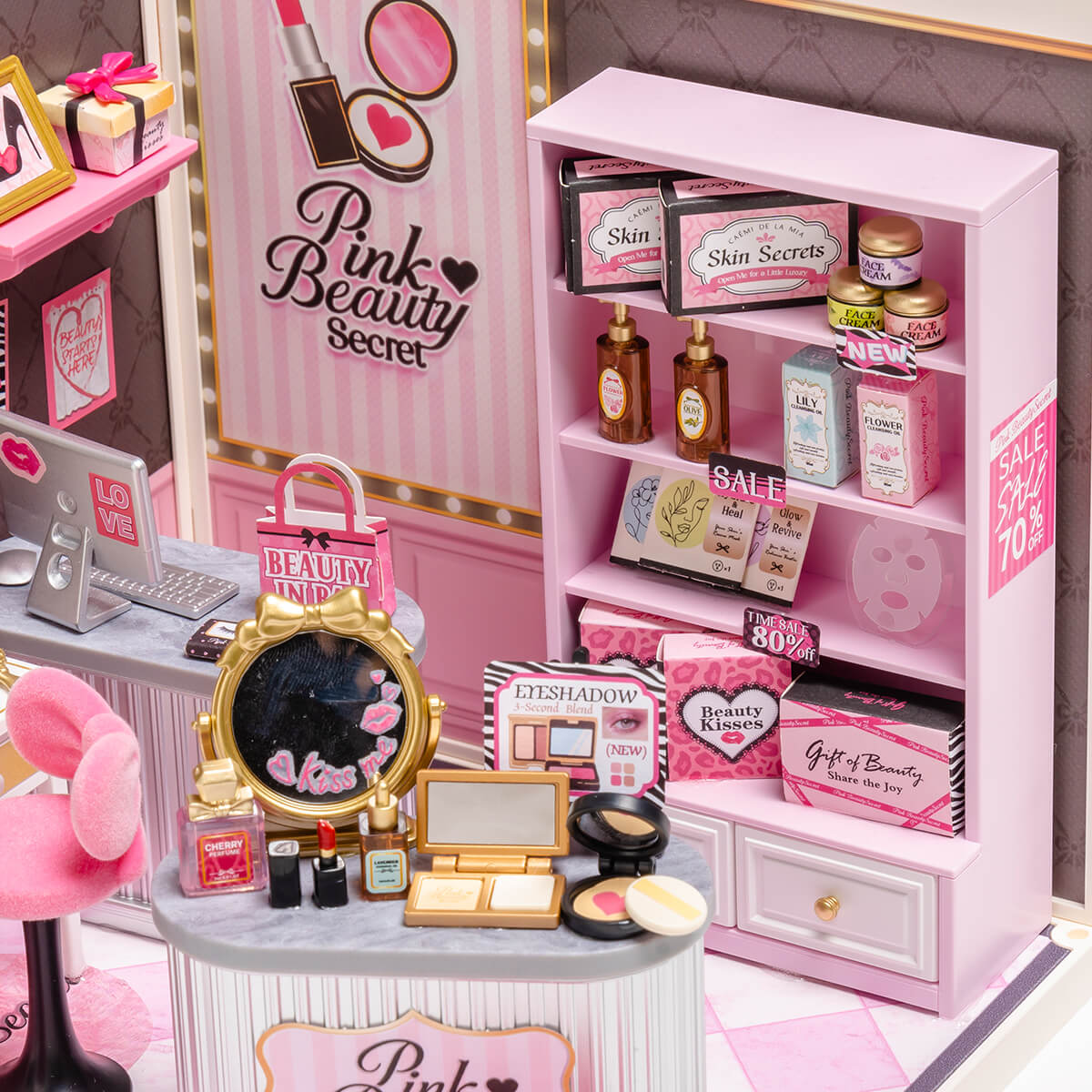 Regal für Hautpflege und Make-up in Rosa