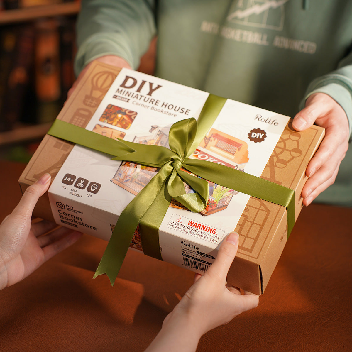 The Ultimate Gift Dollhouse Model