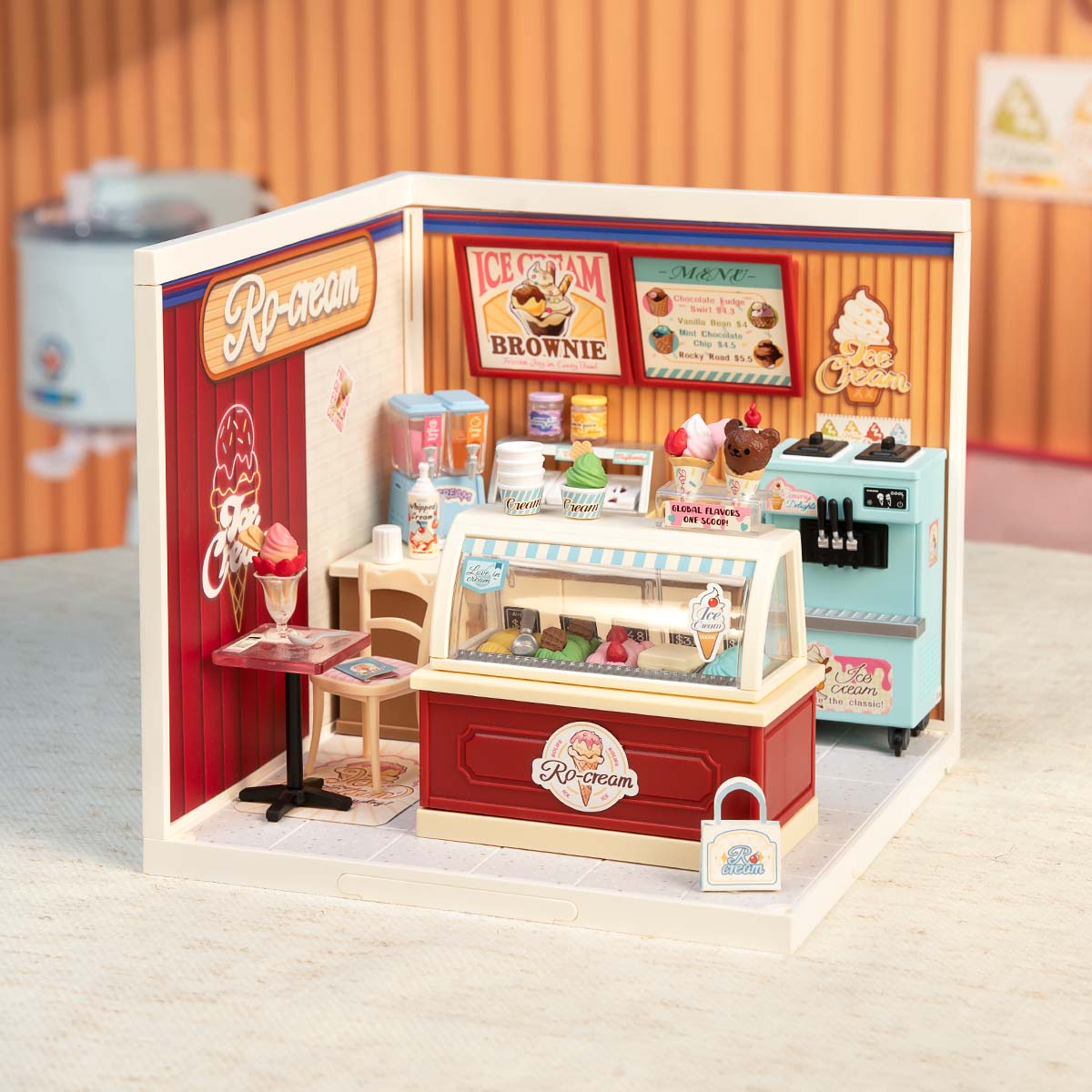 Rolife Flavorful Ice Cream DIY Miniature House DW018B, DIY miniature dollhouse kit, close-up detail