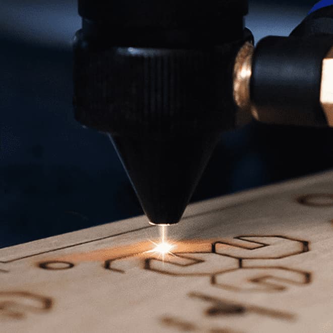Präzise Lasergravur, passgenaue Teile